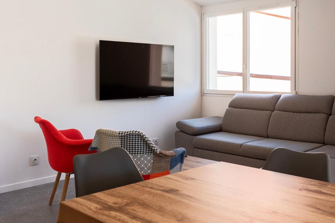 Apartment T4 Moderne A 2 Min De La *